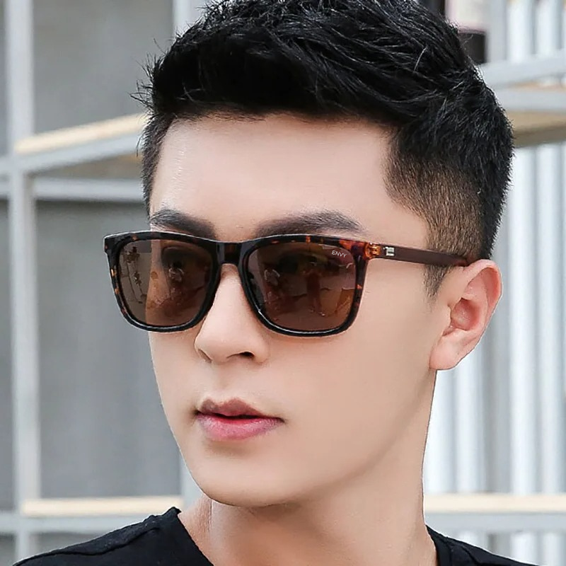 Classic Tortoiseshell Envy Sunglasses