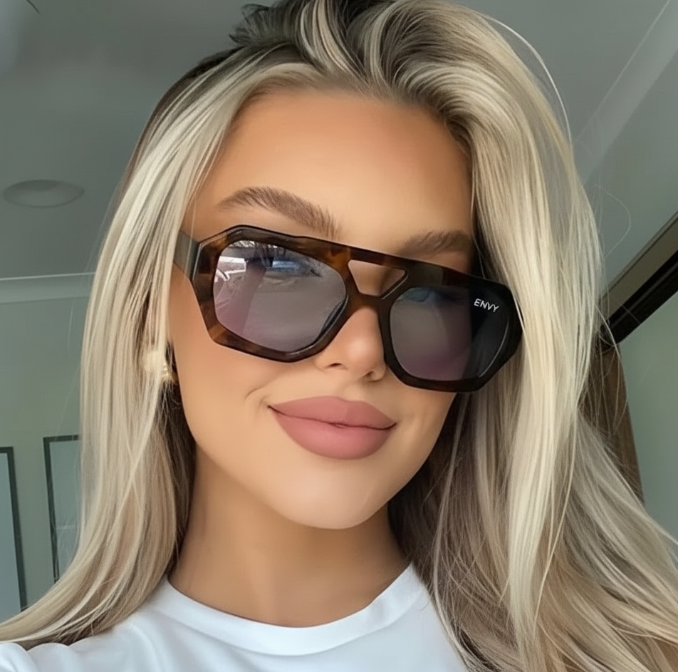 NEW Leopard Aura Envy Sunglasses