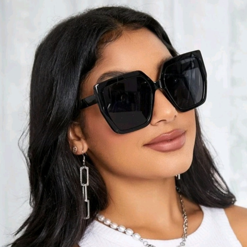 Fashionista Black Urban Street Shades