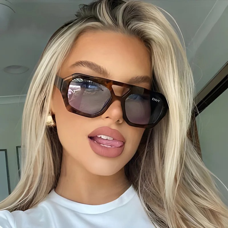 NEW Leopard Aura Envy Sunglasses