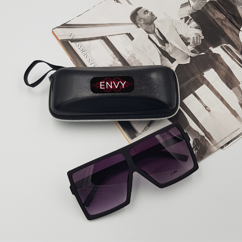 Jetsetter Envy Sunglasses