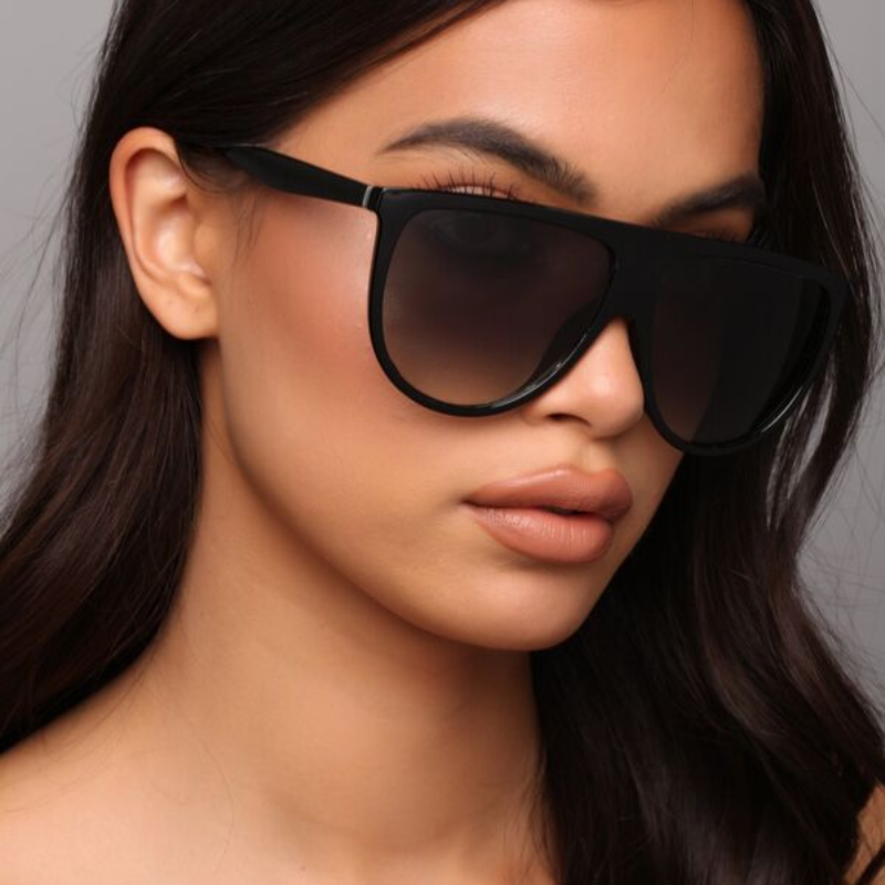 KIM K SHADES + CASE Urban Street Shades